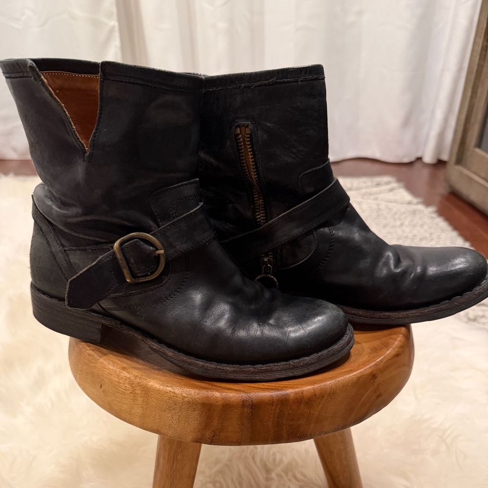 Fiorentini & Baker 8.5 Black Leather Moto Ankle Boots with Buckle